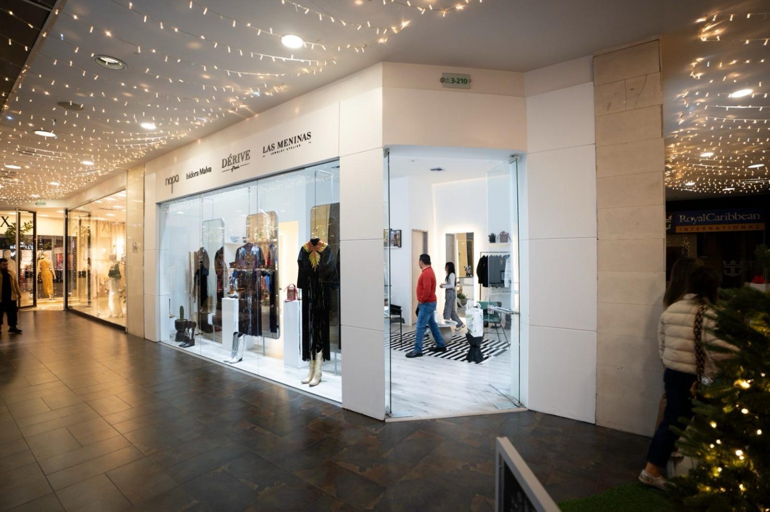 Centro Moda Zona moda – Centro Comercial El Retiro